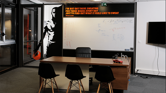 Bureau Design Mickael Jordan Bureau fermé Entrepreneurial People